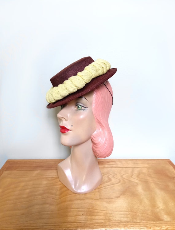 Vintage 1940's Brown Tilt Hat~ - image 3