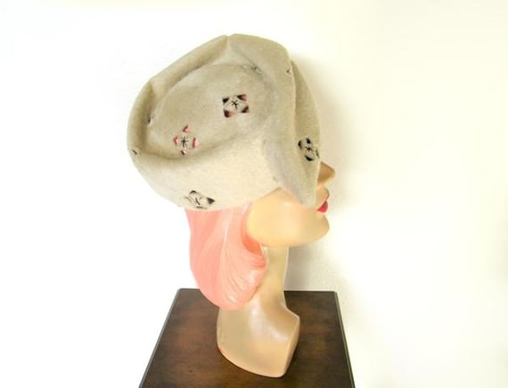 Vintage 1960's Beige Faux Fur Mod Hat~