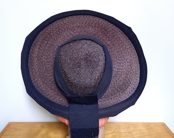 Vintage 1940's Wide Brim Straw Hat ~