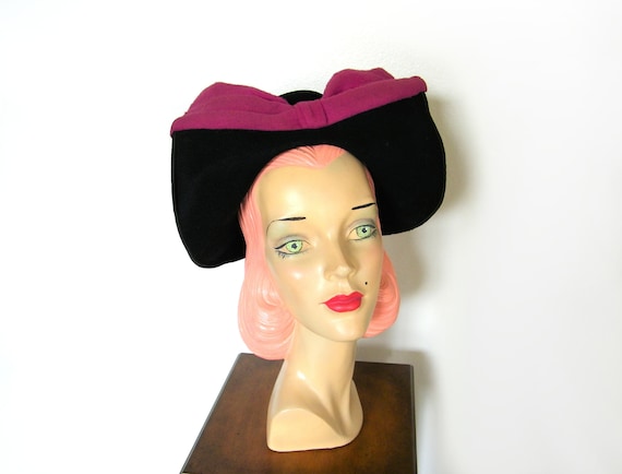 Vintage 1940's Black-off the-Face Hat w/Magenta Bo