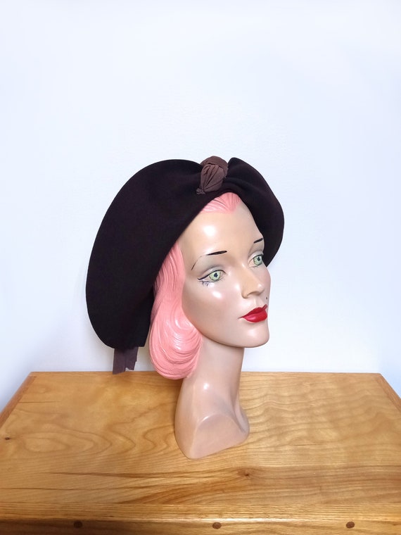 Vintage 1940's Dark Brown Felt Off-The Face Hat ~ - image 4