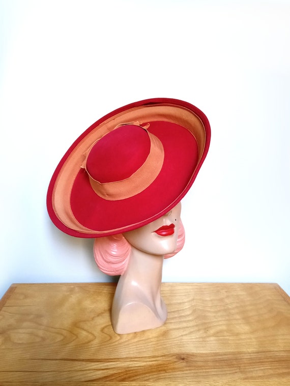 Vintage 1940's Red Felt Breton Tilt Hat ~ - image 3