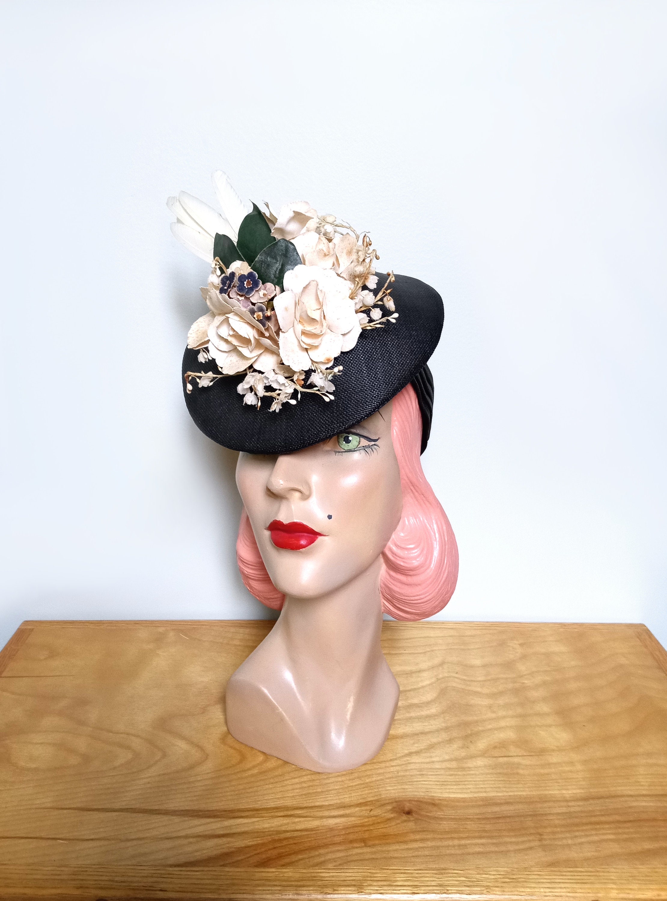 Vintage 1940 display picture 2