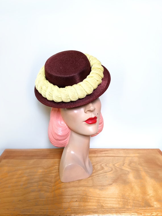 Vintage 1940's Brown Tilt Hat~ - image 1