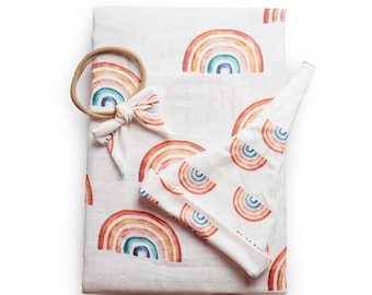 100% Organic Muslin Blanket Earthy Tone Rainbow Baby Swaddle Set with Rainbow Wooden Announcement Card