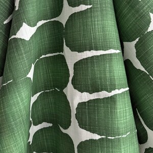 Green Shibori Fabric by the Yard - Cotton Canvas Pine Green Dot Textured Upholstery Fabric for Curtains Pillow Covers DIY Boho Home Decor afbeelding 6