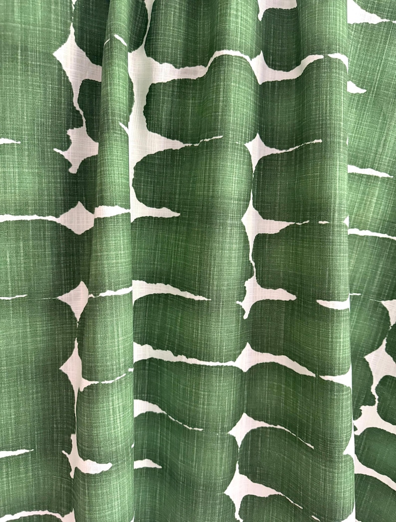 Green Shibori Fabric by the Yard - Cotton Canvas Pine Green Dot Textured Upholstery Fabric for Curtains Pillow Covers DIY Boho Home Decor afbeelding 1