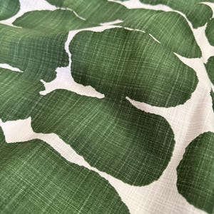 Green Shibori Fabric by the Yard - Cotton Canvas Pine Green Dot Textured Upholstery Fabric for Curtains Pillow Covers DIY Boho Home Decor afbeelding 7