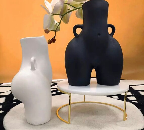 Handle the Booty Vase - BLACK OR WHITE resin ceramic Christmas flowers art gift plant autumn torso mould