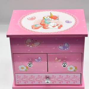 Personalisierte HOLZ Ballerina Spieluhr-Schmuckschatulle Ballerina Spieluhr, Geschenk für Mädchen, Kinderzimmer, personalisierte Spieluhr, Einhorn