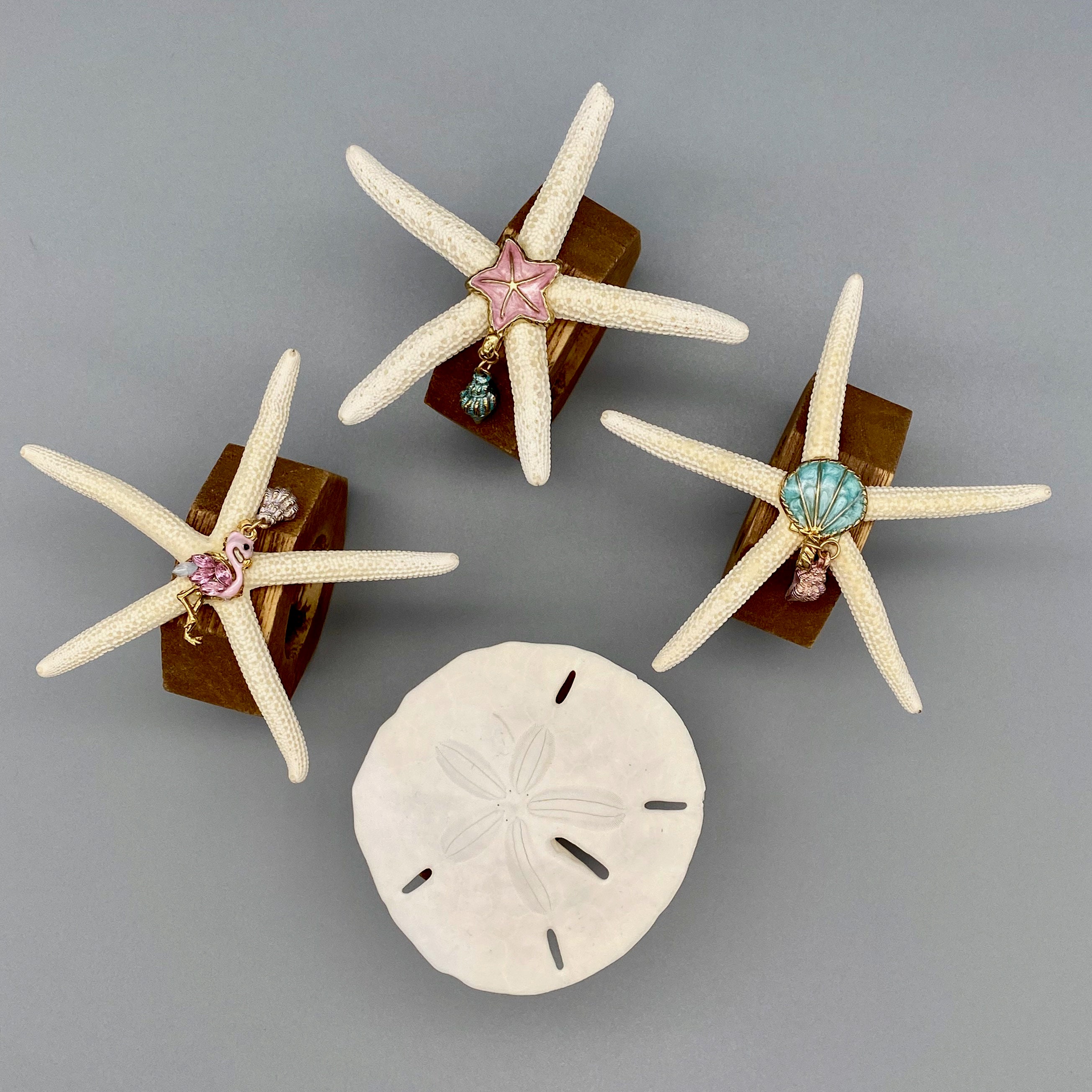 Starfish Sand Dollar Natural Wood Napkin Rings With Charms Coastal Cottage Farmhouse Beach Decor Nautical Decor