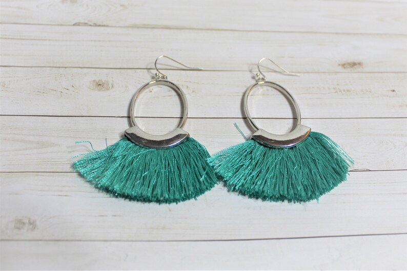 Women/'s Silver Oval with Green Tassels Earrings Women/'s Jewelry Gift for Her Long Earrings with Tassels Green Earrings