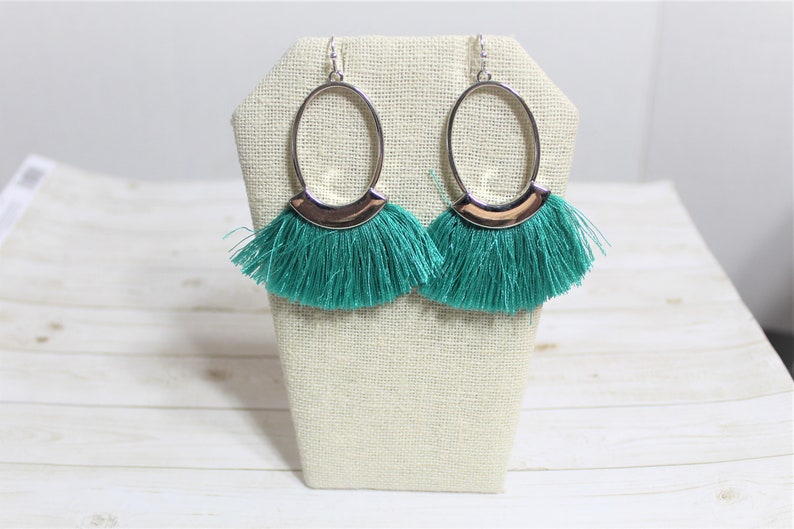 Women/'s Silver Oval with Green Tassels Earrings Women/'s Jewelry Gift for Her Long Earrings with Tassels Green Earrings