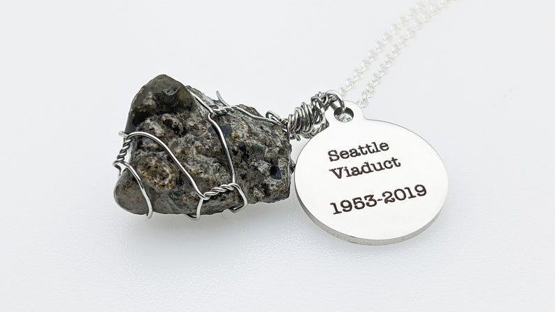 18/" MSRP $91 Details about / .925 Sterling Silver CZ Pendant /& Chain