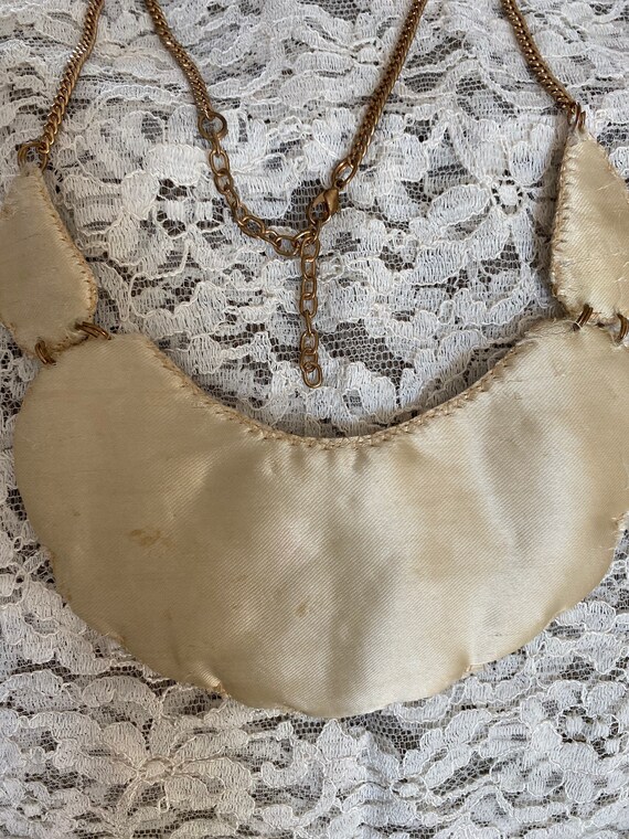 Beautiful bib necklace, hand stitched satin linin… - image 3