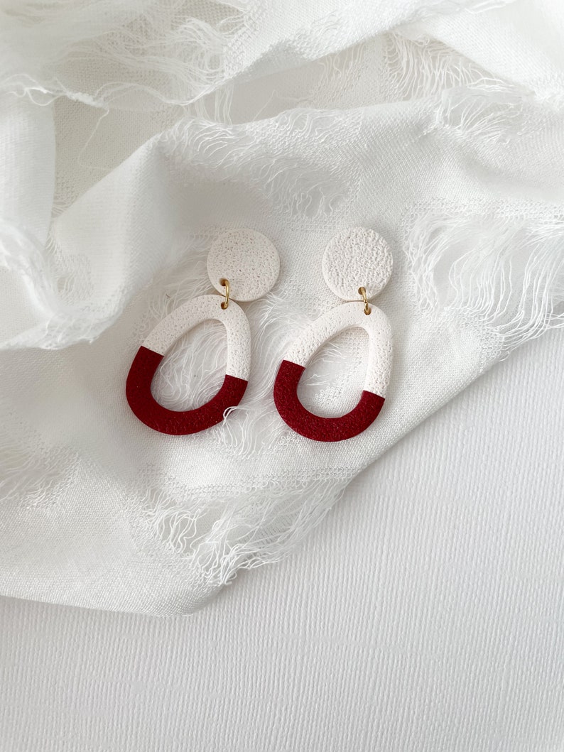 Two-Tone Red and White, Textured Oblong Donut Shape Earrings // Two-Tone Clay Earrings // Dangle Statement Earrings // Textured Earrings image 4