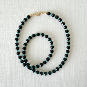 Black and Turquoise Beaded Necklace // Black Beaded Necklace // Simple Statement Necklace // Black and Blue Jewelry // Turquoise Necklace
