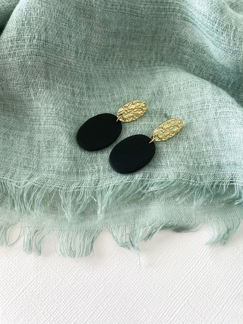 Gold Hammered Earrings with Black Dangle // Black Clay Earrings // Gold and Black Earrings // Minimal Earrings // Minimal Statement Earring image 3