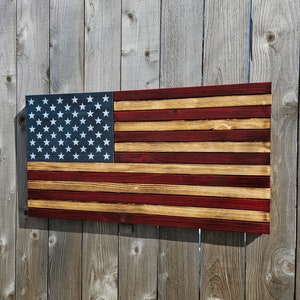 LARGE 19x36 Rustic American Flag, Wood American Flag, Pallet American Flag, Wood Flag, Wooden Flag, Wood Sign, Wood Art, Wood Working image 3