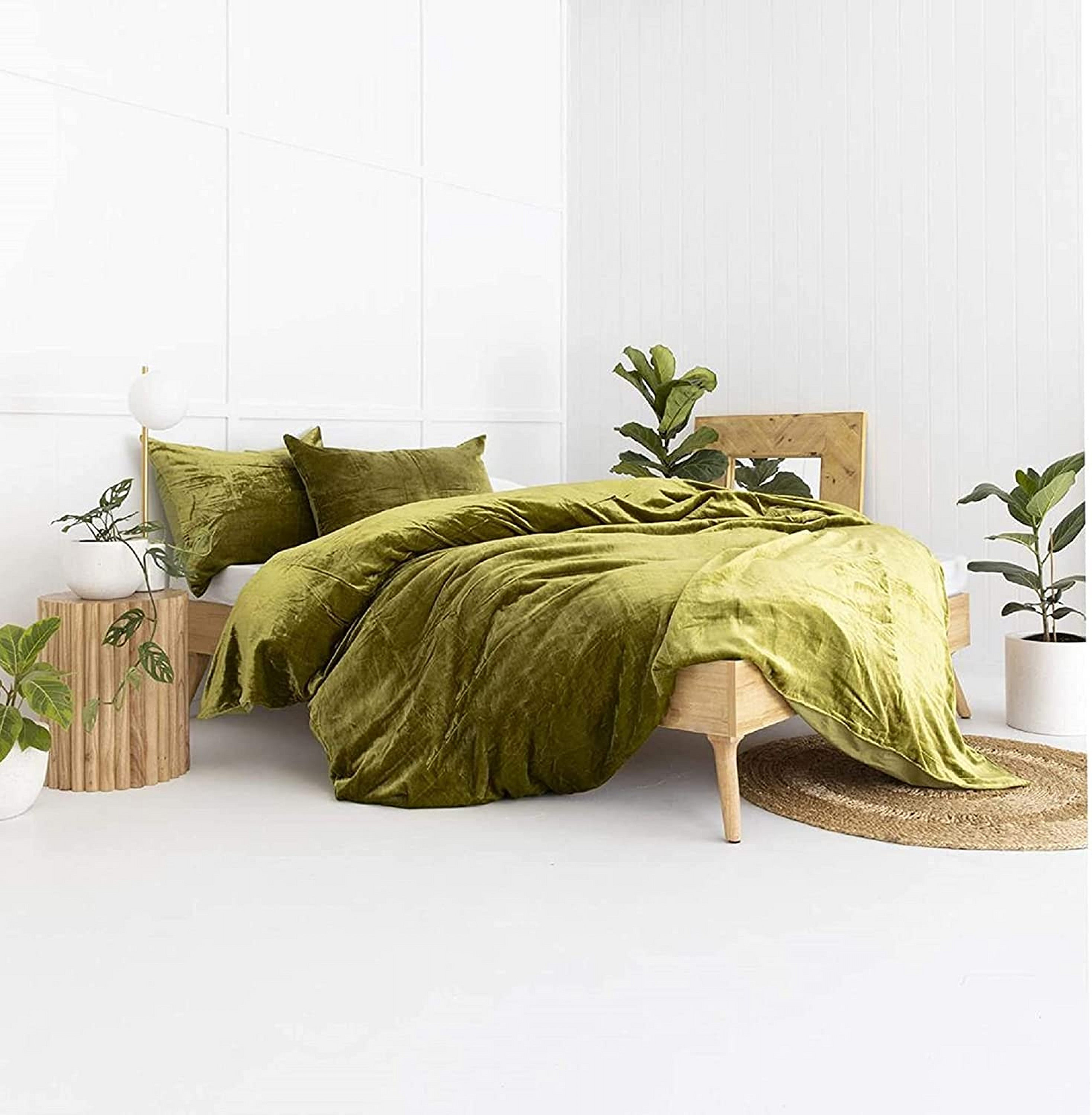 Luxury fruit green plush fluffy mink velvet duvet cover Qui stitched  bedding set