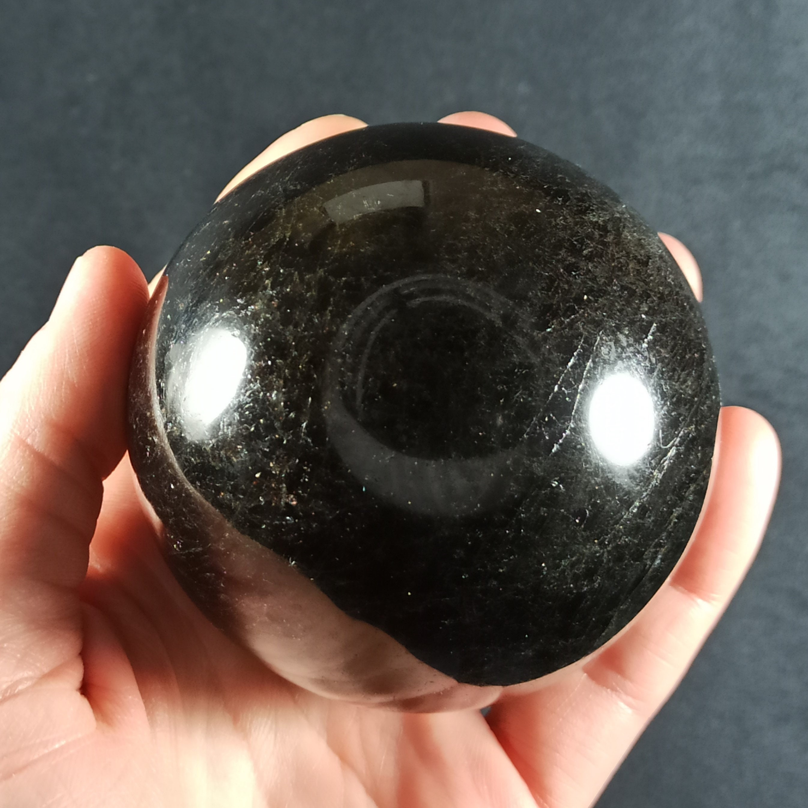 Sphère en Tourmaline Noire | Schorl de Madagascar - 612 Grammes