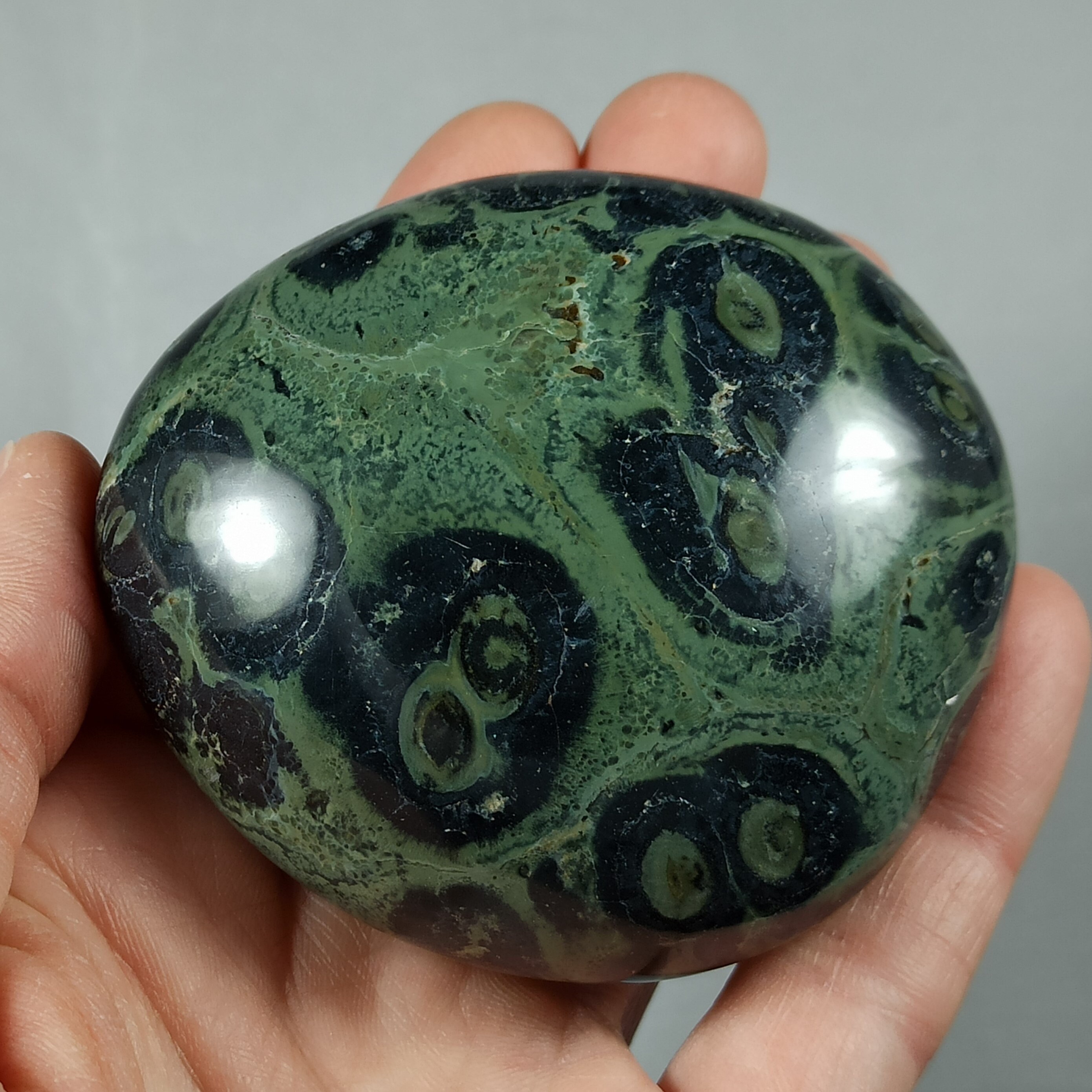 Galet en Jaspe Kimbaba de Madagascar - 225 Grammes