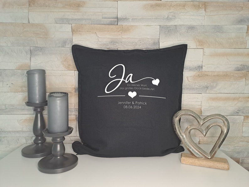 Kissen, Kissen mit Spruch, Dekokissen, Hochzeitsgeschenk, Geschenk Hochzeit, personalisiertes Geschenk, personalisiertes Hochzeitsgeschenk Bild 1