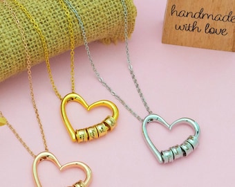 Collier personnalisé de perles en forme de coeur, collier coeur prénom gravé pour femme, cadeau pour elle, nom de famille, collier prénom pour couple