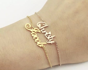 Personalisiertes benutzerdefiniertes Namensarmband / Gold Silber Rose Gold Zierliches Freundschafts Armband / Minimalist Name personalisierte Schmuck Geschenk für ihre Mutter