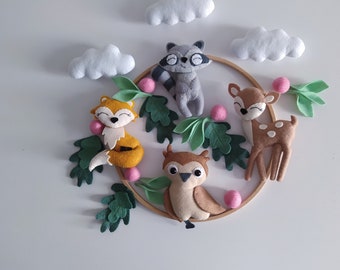 Bébé mobile Woodland baby mobile / Nursery mobile woodland/ Baby crib mobile /Gift for future mother, hanging mobile, baby shower gift