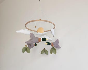 Vilten babymobiel: handgemaakte babydecor