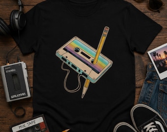 Retro Kassette T-Shirt – Lustiges 80er 90er Jahre Shirt mit Bleistift, Vintage Musik Shirt für Nostalgie-Fans und Musikliebhaber