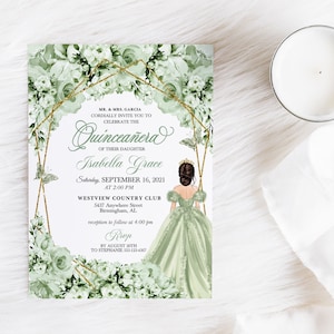 Elegante invitación floral verde salvia para quinceañera (plantilla editable)