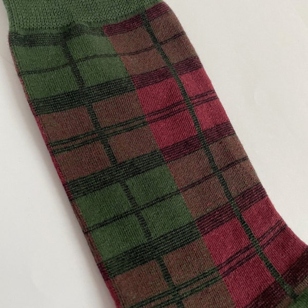 Lindsay Tartan Socks - Red Green Highland Plaid Socks