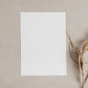 Maquette d'invitation minimaliste, maquette de mariage, cartes vierges 5 x 7, enregistrer la carte de date, stock photo, téléchargement immédiat