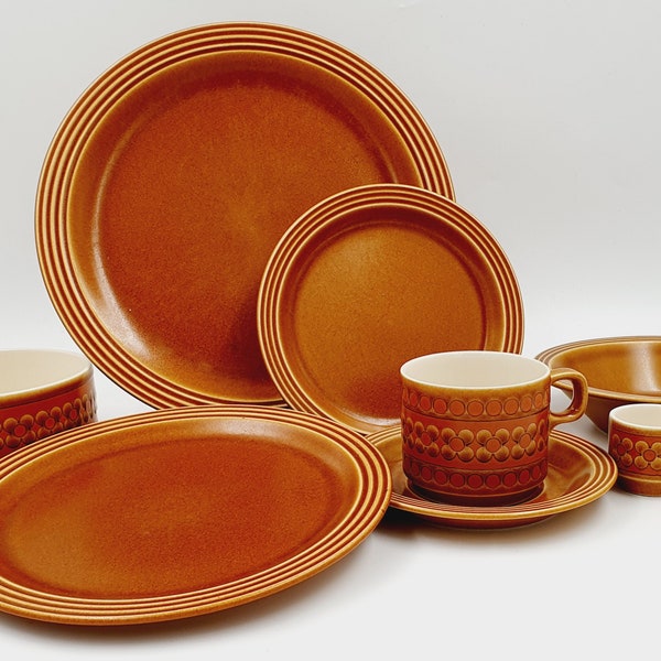 Vintage Hornsea Saffron Dinnerware.  Free postage.  Caramel/Brown/Orange Floral pattern.  John Clappison