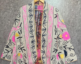 Chaqueta Kantha Floral Boho: Bordado Suzani Vintage Hecho a Mano