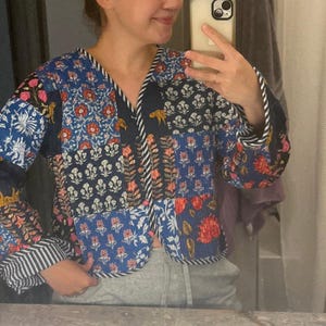 Jaqueta indiana de algodão acolchoado com patchwork: casaco boho hippie feito à mão