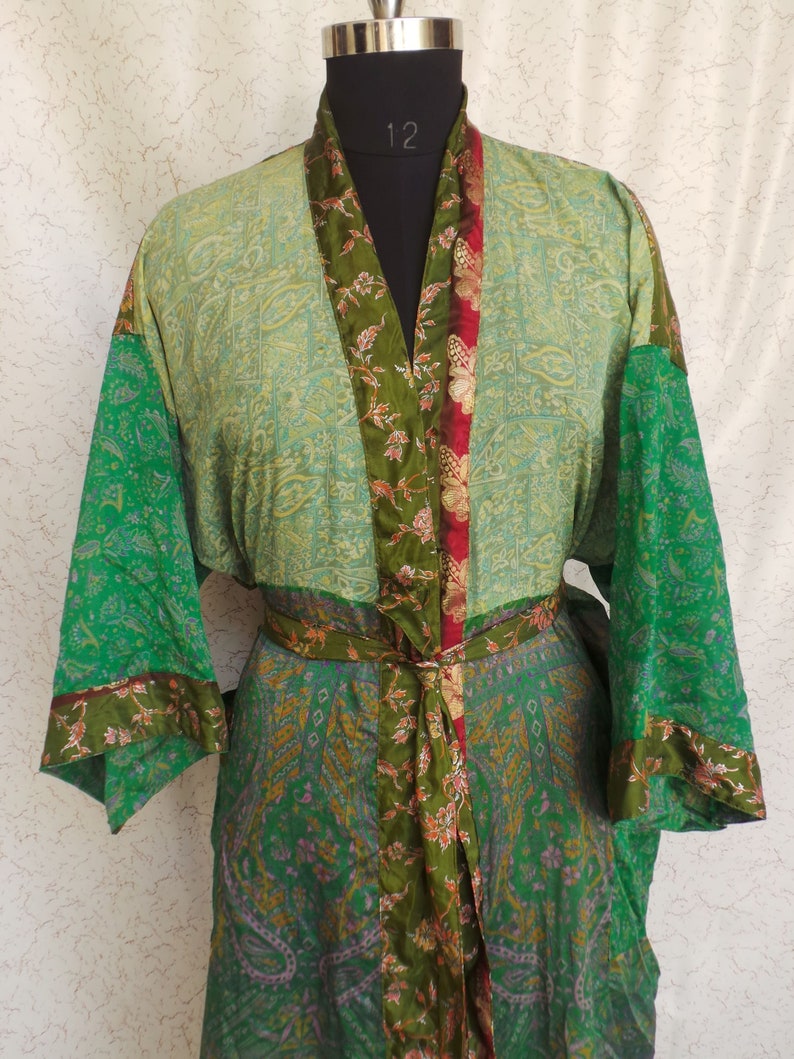 Nightdress Kimono Vintage Silk Sari robe Bathrobe kimono Sleepwear robe AK 85
