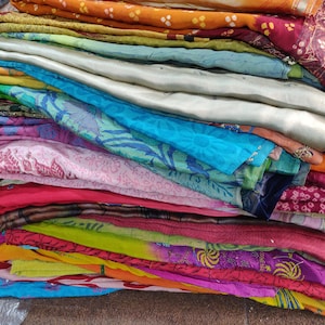 Fat Quarter Bundle of Silk Fabric 100% Silk Scrap Pure Silk Fabric Ethnic Fabric Remnants Sewing By Pound