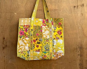 Baumwoll-Patchwork-Einkaufstasche, wendbare Tasche, gesteppte Einkaufstasche, handgefertigte Kantha Tots Damen-Tragetaschen