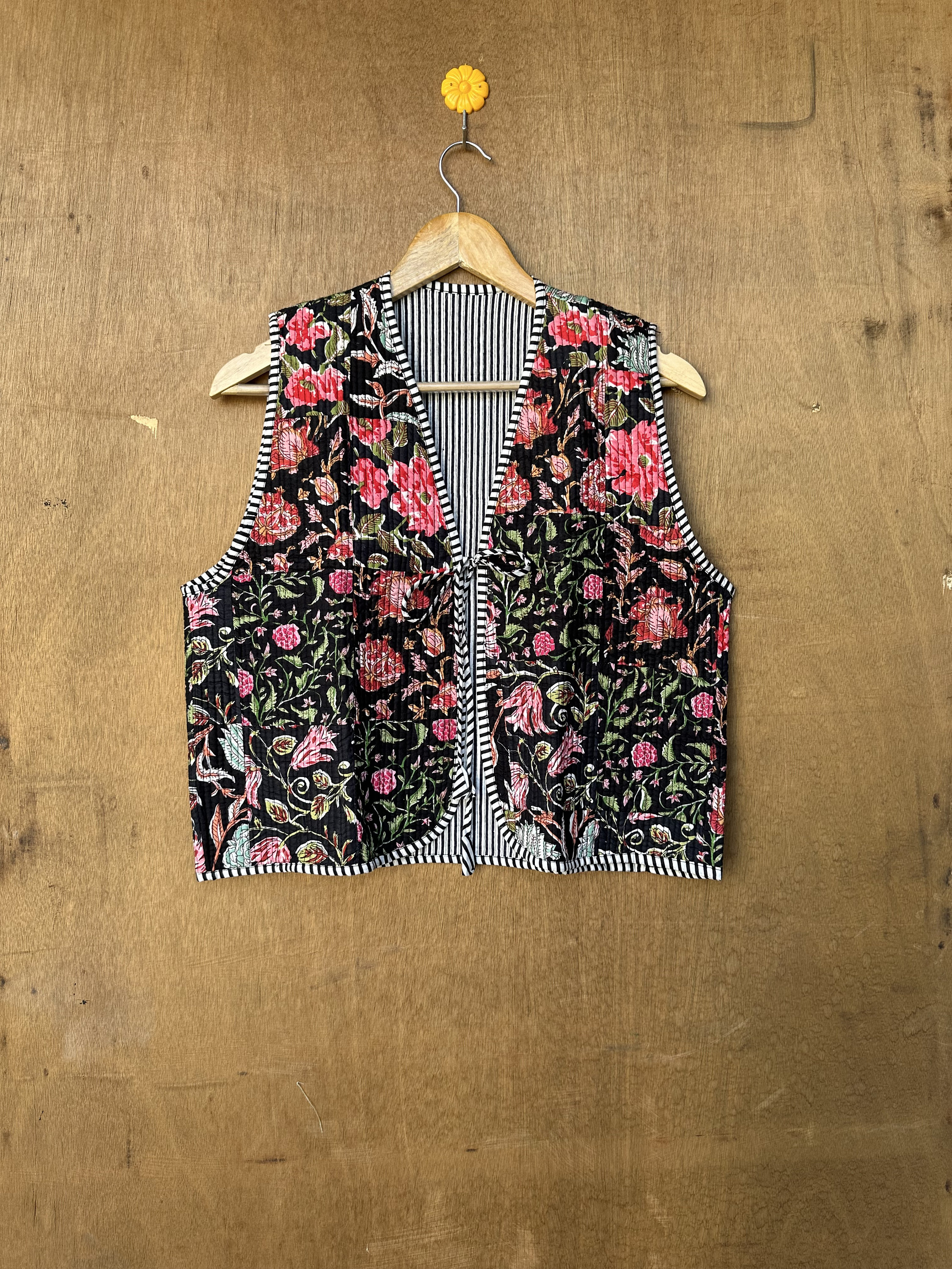 ハンドメイドパッチワークキルティングベスト：インド綿ジャケット