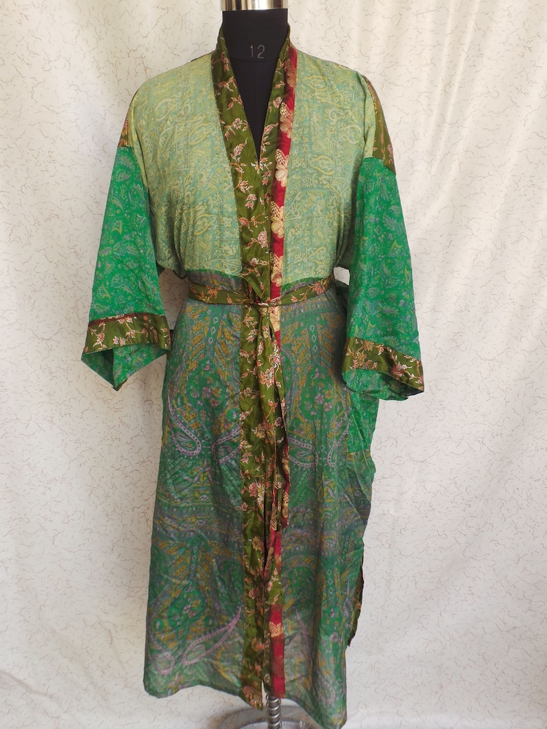 Nightdress Kimono Vintage Silk Sari robe Bathrobe kimono Sleepwear robe AK 85
