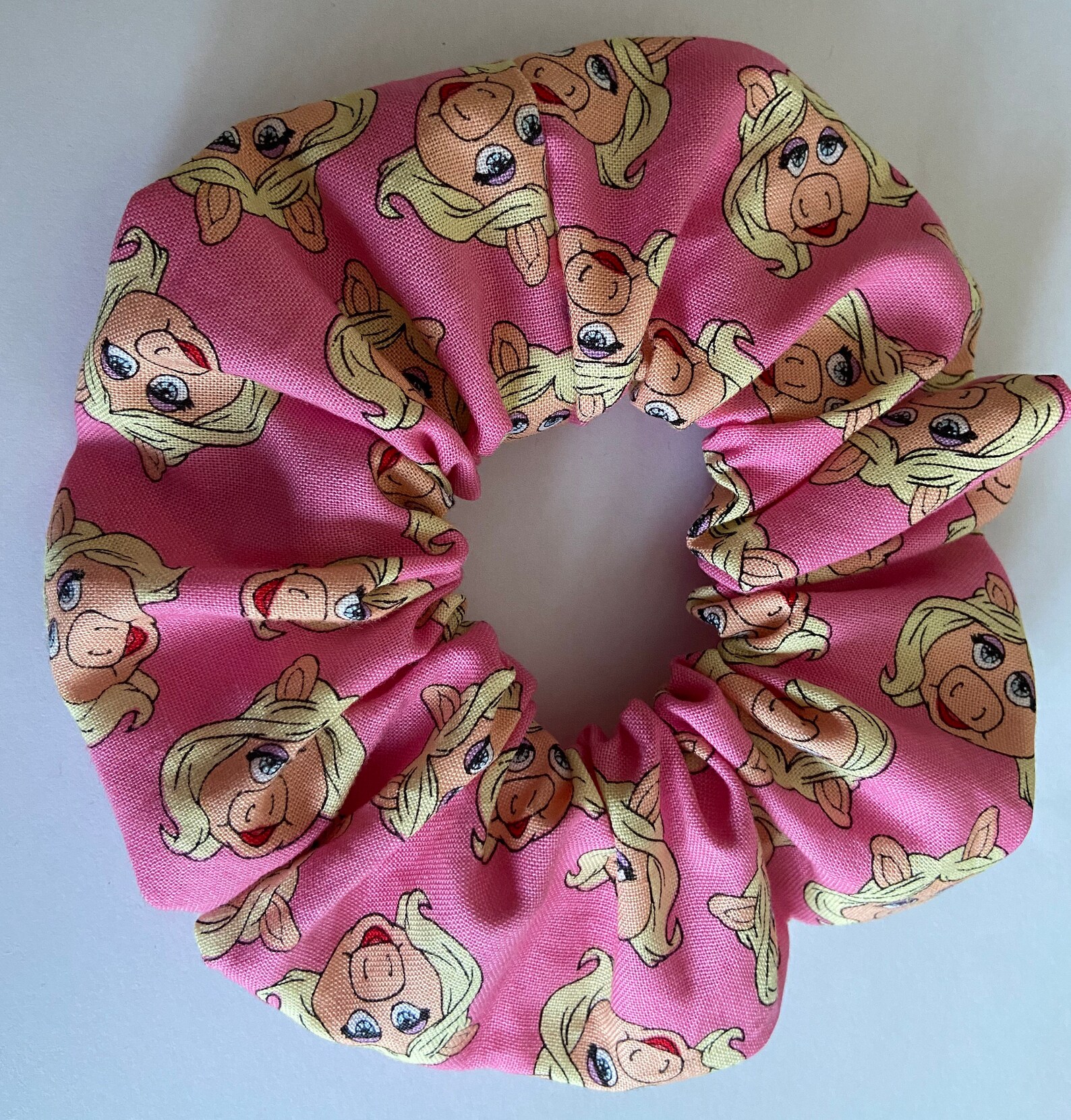 De Muppets Miss Piggy Handgemaakte Hair Scrunchie van Etsy