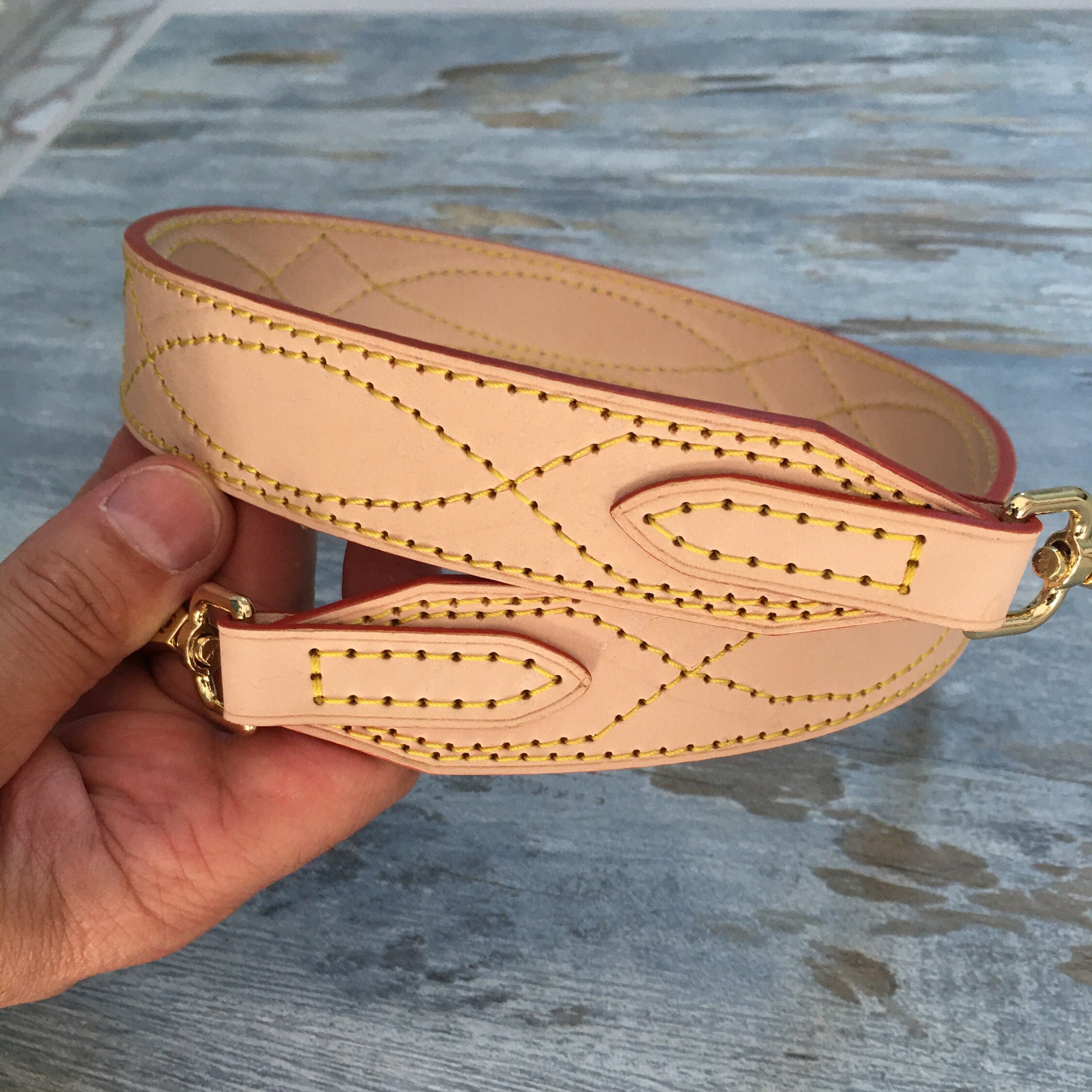 Louis vuitton artsy strap replacement hot sale