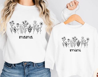 Maman et mini sweat-shirt, pulls maman et moi fleurs sauvages, tenue d'anniversaire fleurs sauvages, cadeau pour maman assorti, pull maman fille