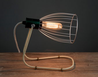 Minimalistische Wärmelampe Vintage Schreibtischlampe grün Mid Century 60er Jahre Design mit Textilkabel