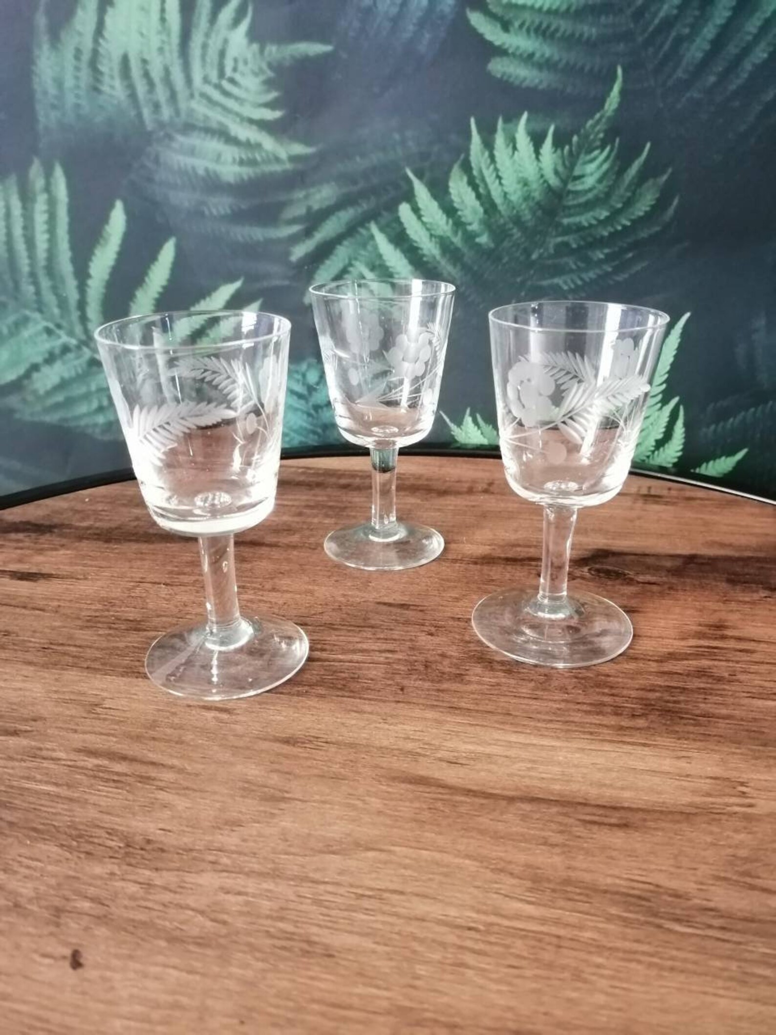 3 Stemmed Small Glasses Liqueur Aperitif Glasses Vintage Bar Etsy