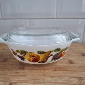Vintage JAJ Pyrex Small Casserole Dish with Lid Kent Orchard 1960s