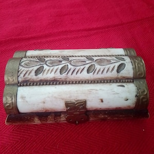Vintage Carved Bone Trinket Keepsake Box Velvet Lined Brass hinges and clasp